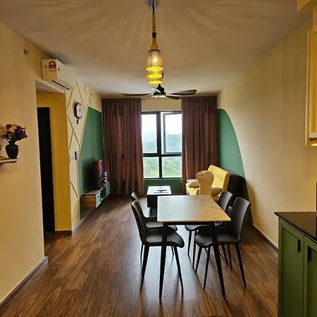 Cozy Retreat With Mountain Views Apartment Rawang Exterior photo
