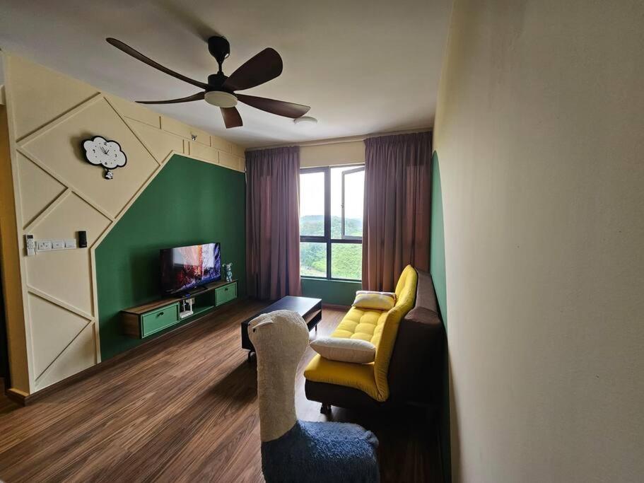 Apartment Cozy Retreat With Mountain Views *